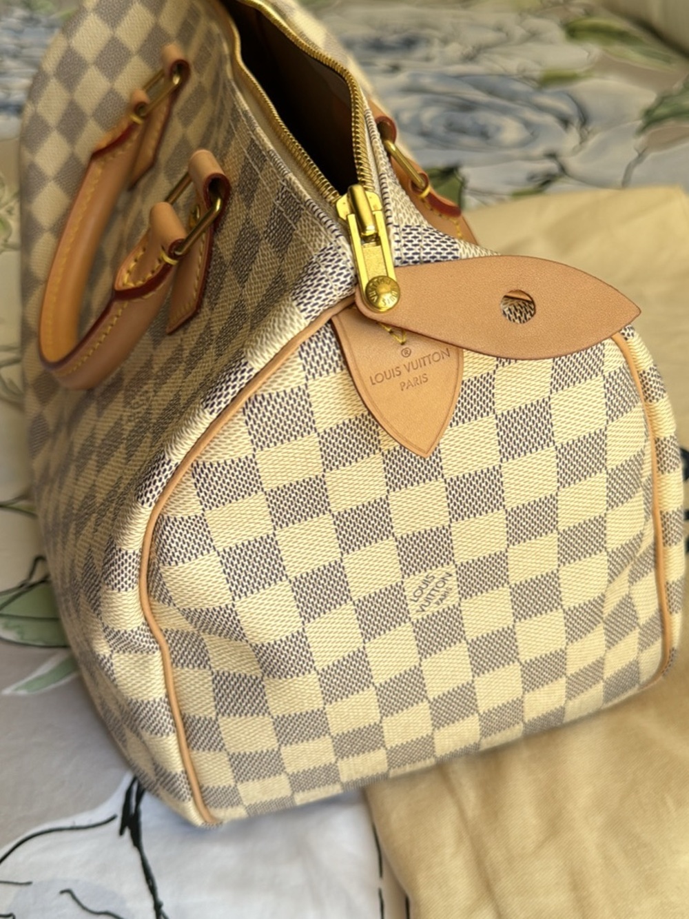 Louis Vuitton Damier Speedy 30 - Picture 2 of 10